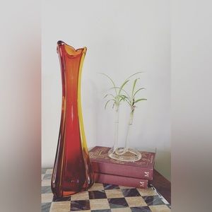 Vintage art glass 14” ribbed vase